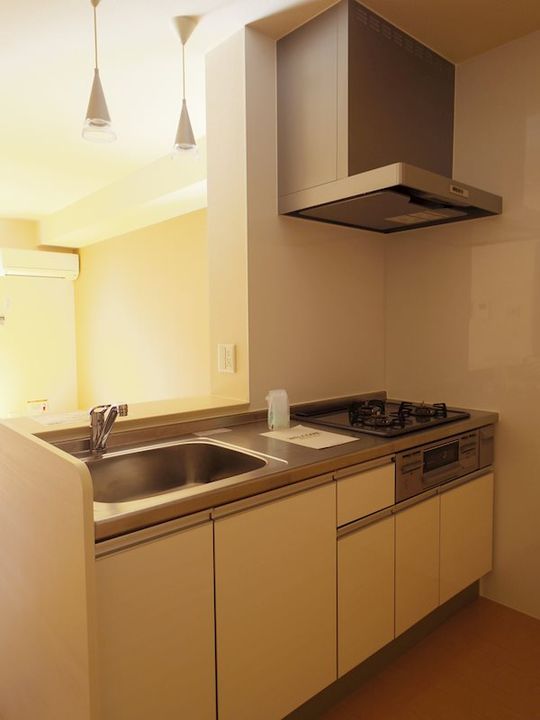 スクエアのキッチン