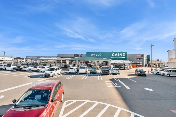 スクエアの周辺