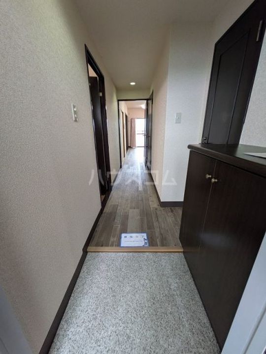 ライオンズマンション春日部第6の玄関