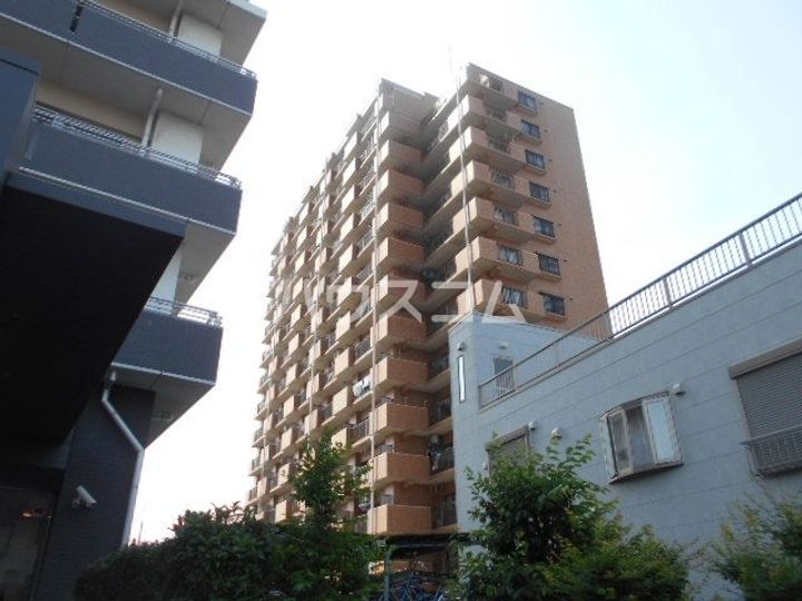 ライオンズマンション春日部第6の外観