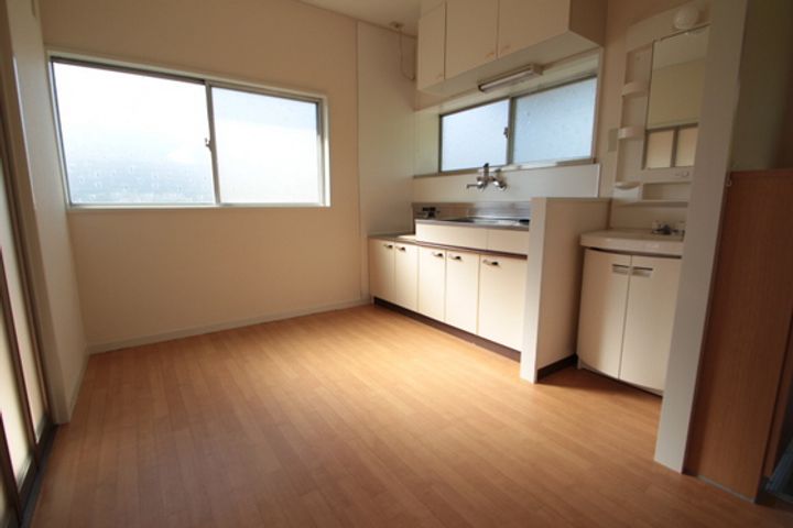 森ハイツの居間