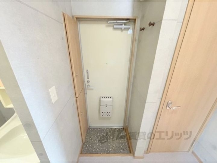 ウインドタニグチの玄関