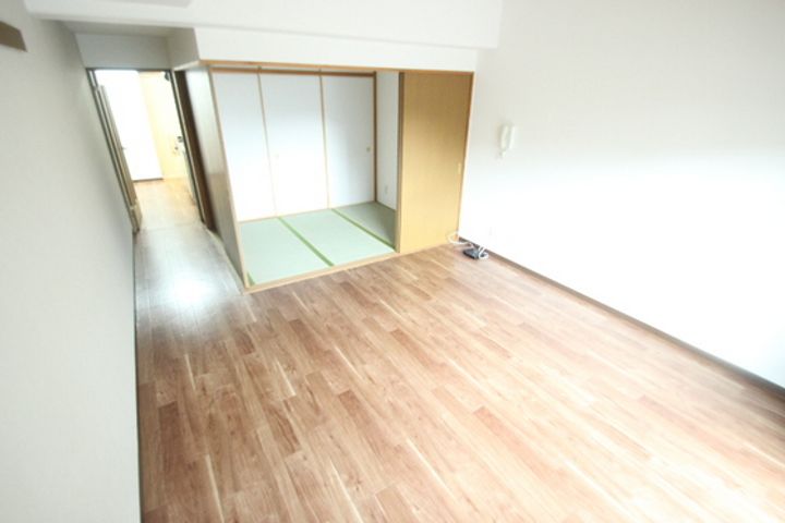 クレベール相原の居間