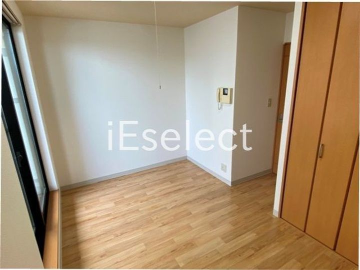 マキビル王子台の居間