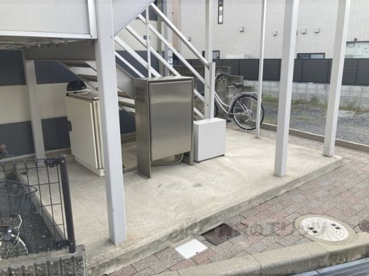 レオパレスAdvance富雄の地図