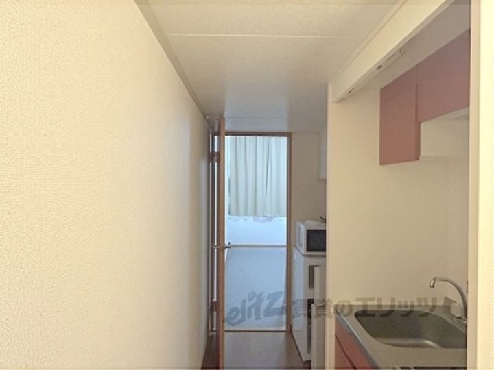 レオパレスAdvance富雄の内装