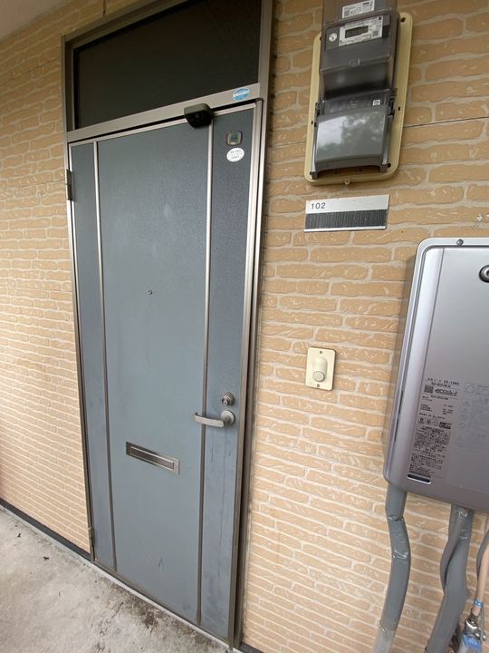 リヴハイツの玄関
