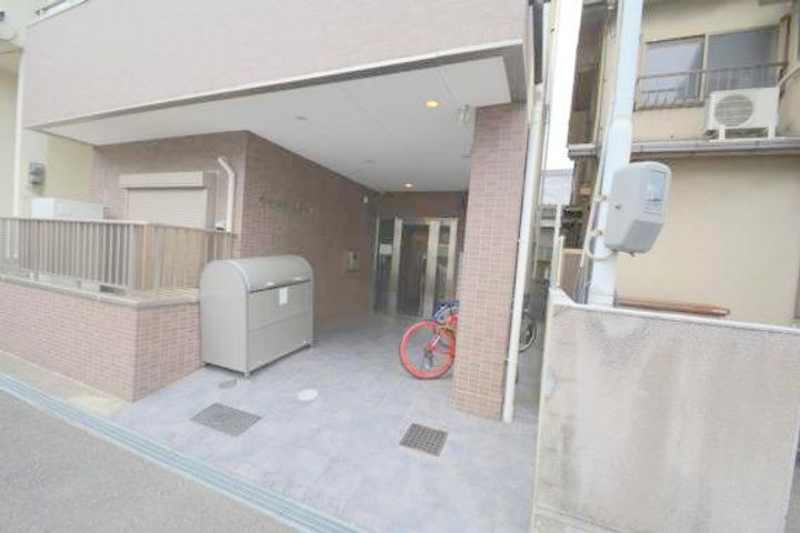 キオズ布施足代北の地図