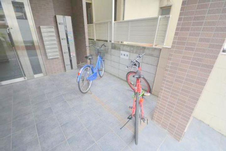 キオズ布施足代北の地図