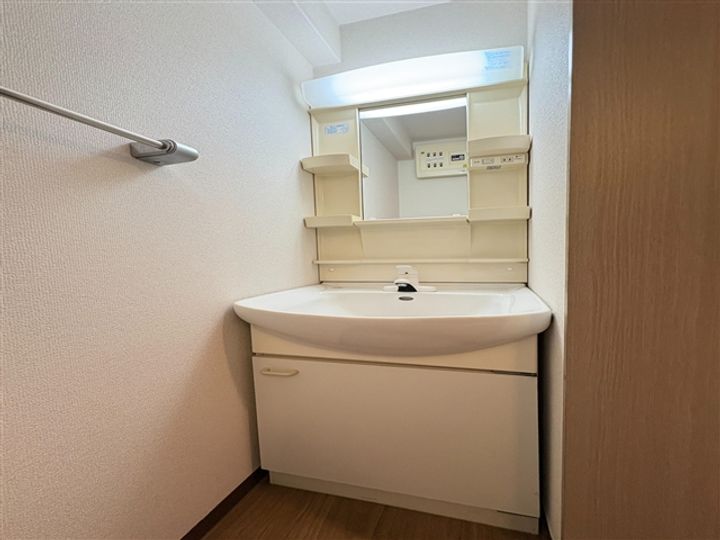 広島県東広島市西条栄町(マンション)の賃貸物件の内装