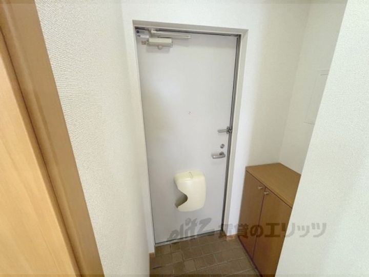 エクセルシスの玄関