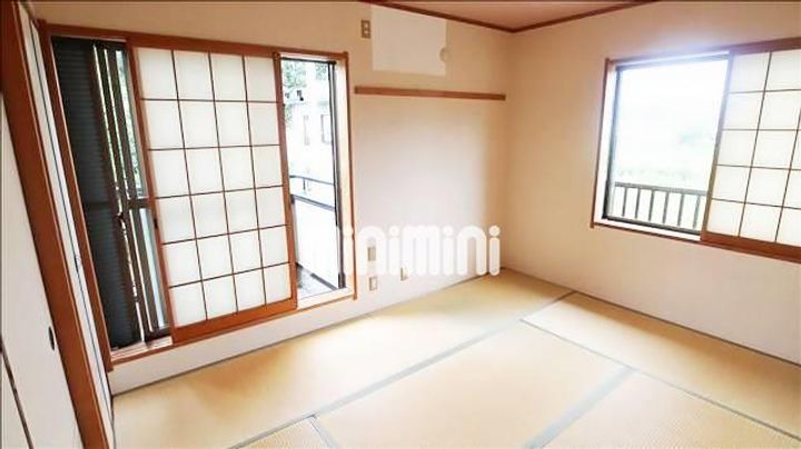 神奈川県横浜市戸塚区上矢部町(一戸建)の賃貸物件の居間