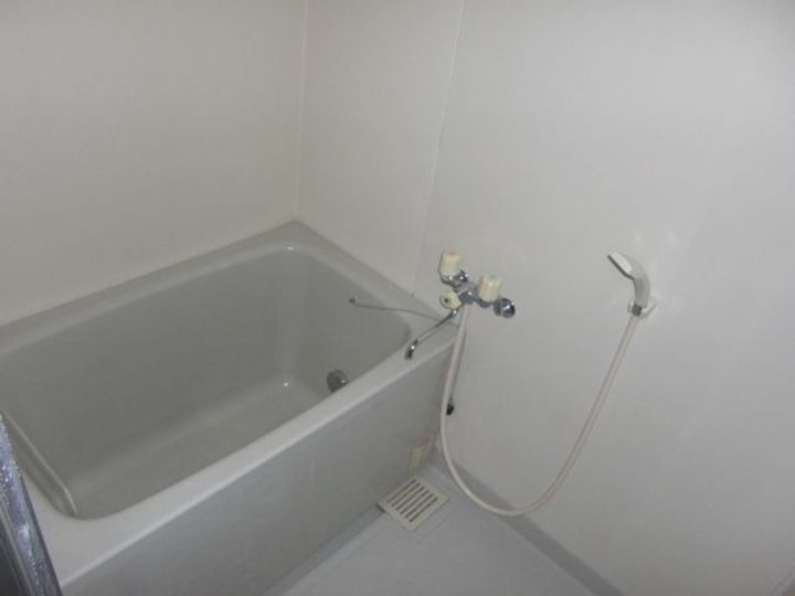 キャッスルカネコの風呂