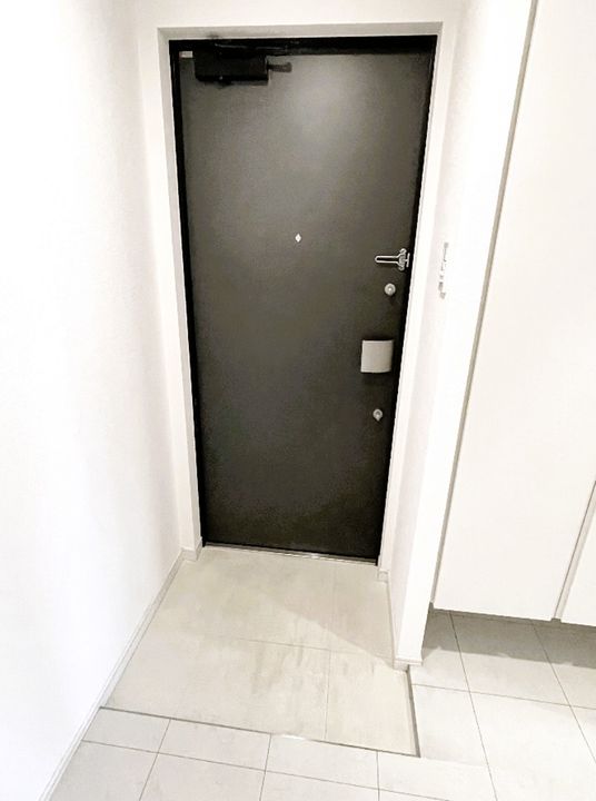 東京都新宿区高田馬場4(マンション)の賃貸物件の玄関
