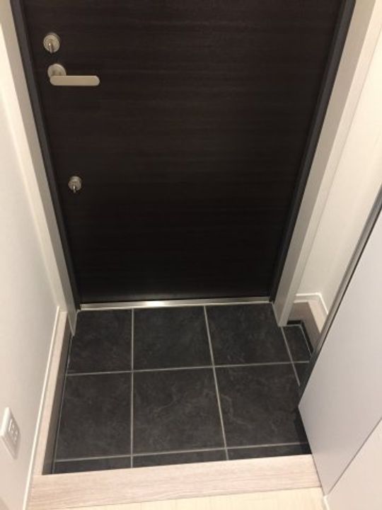 Le matin ル・マタンの玄関