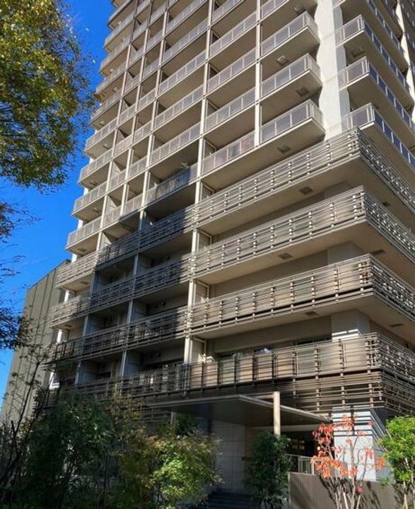 東京都新宿区西新宿8(マンション)の賃貸物件の外観