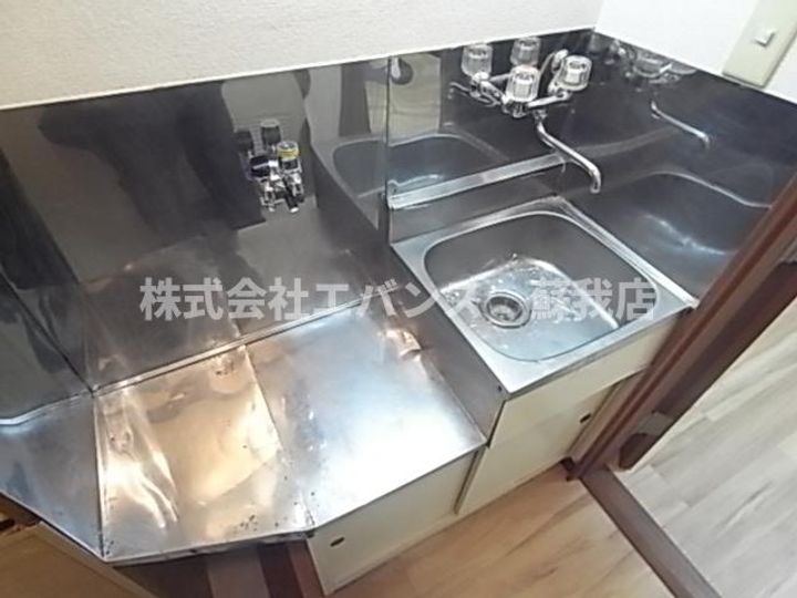 レジェンドハマノのキッチン