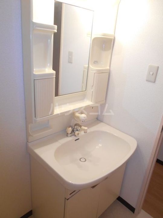 蕨市ロイヤルシティーマンションの内装