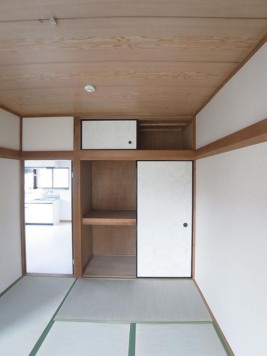 第二成島ハイツの内装