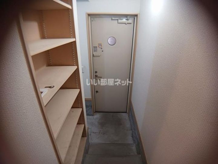 N.M.Sの玄関