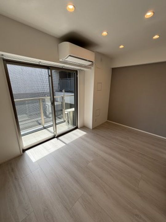 LAZO内久宝寺の内装