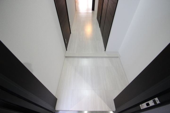 LIFEMENT_K小網町の玄関