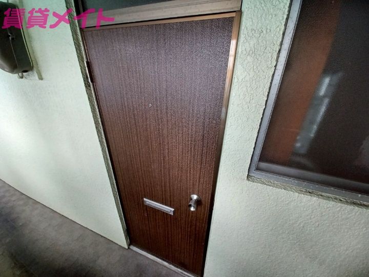 コーポ鈴鹿カーテンの内装