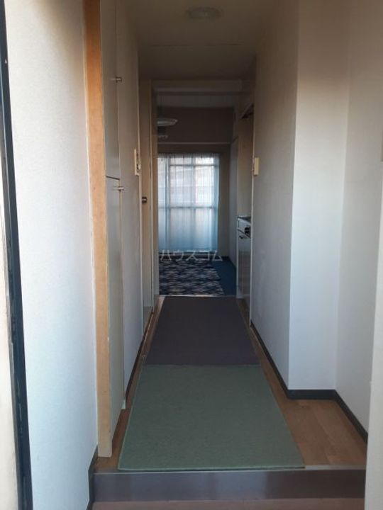 マリオン川口 IIの玄関