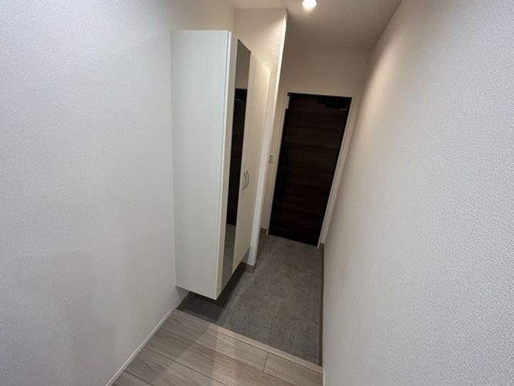 サンハイム己斐中IIIの玄関