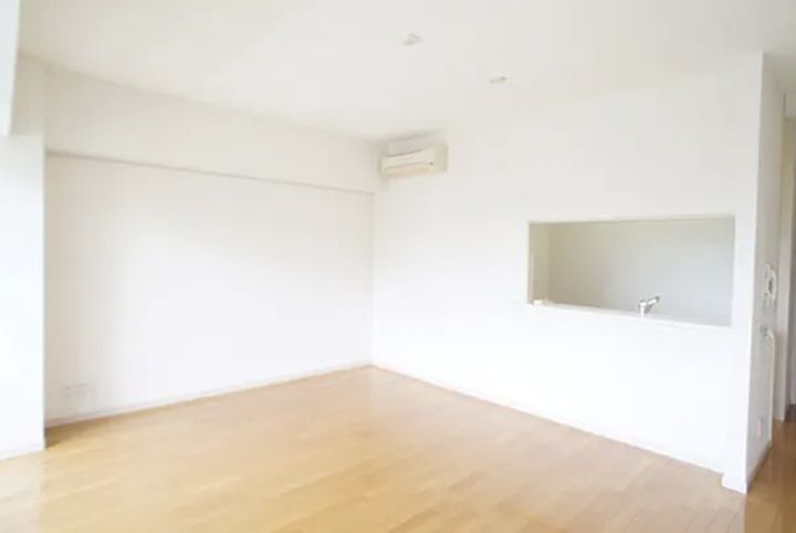 東京都世田谷区南烏山6(マンション)の賃貸物件の居間