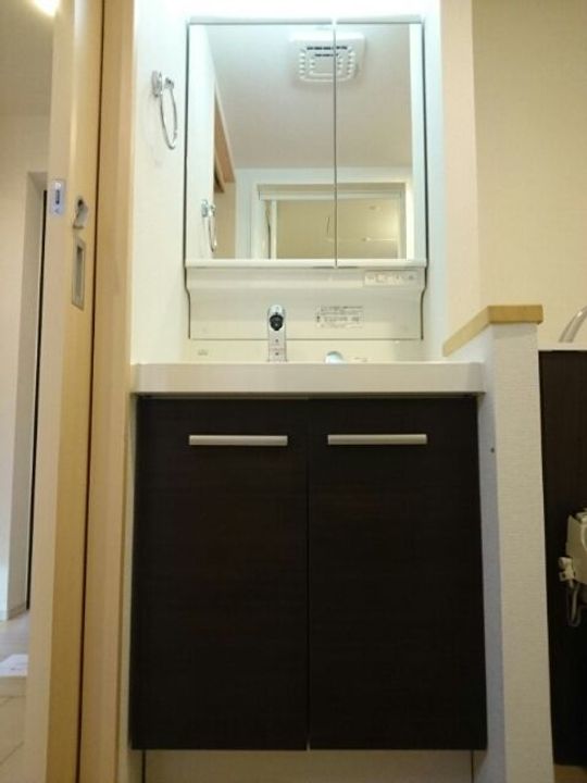 セシリアの内装