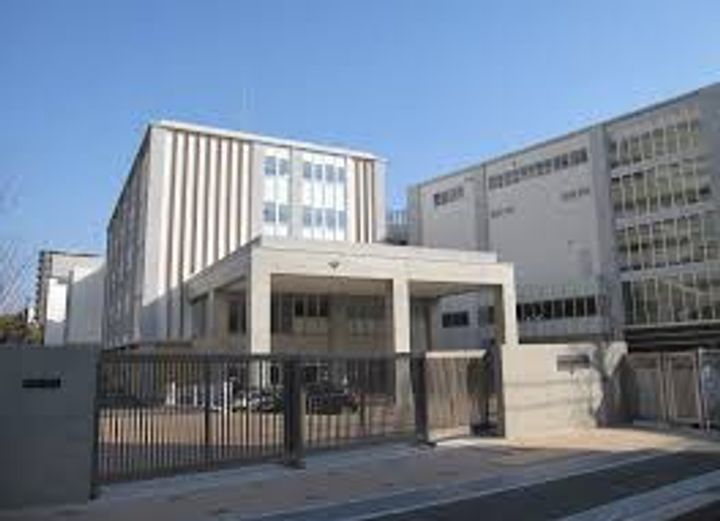 ソルテラス神戸栄町通の周辺