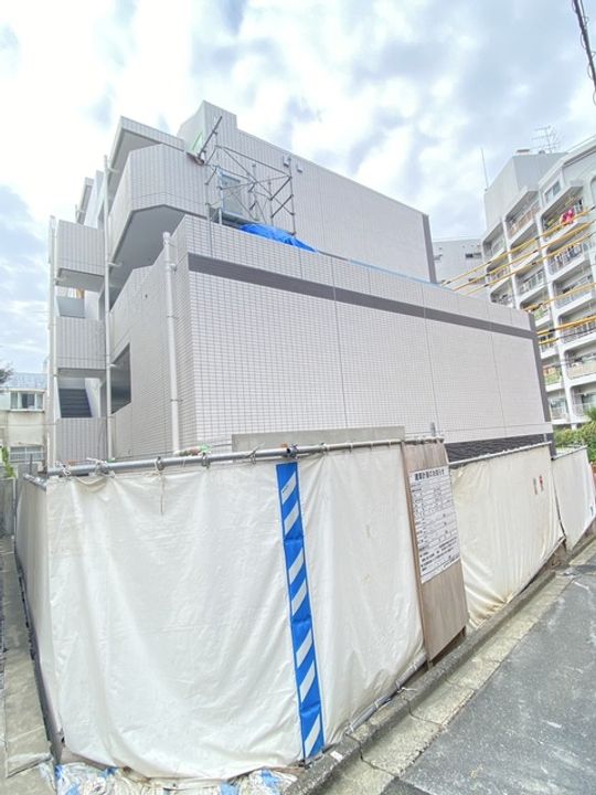 東京都新宿区新宿7(マンション)の賃貸物件の外観