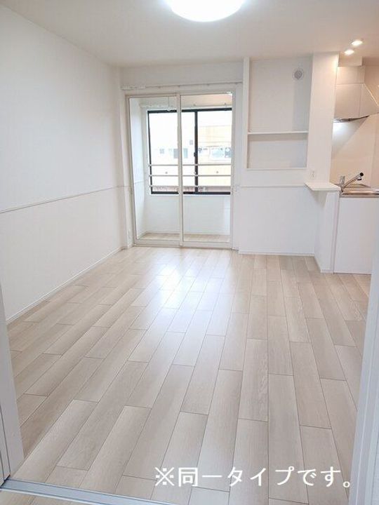 ラ・パーチェ Iの居間