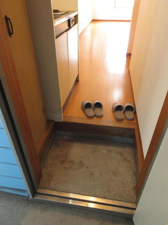 リバティ大井の玄関