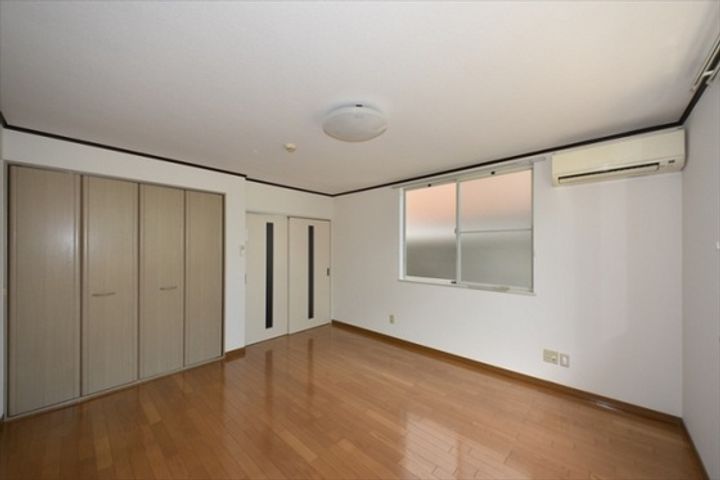 リヴラン弓之町の居間