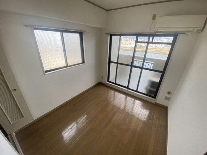 トーカンキャステール己斐本町の居間