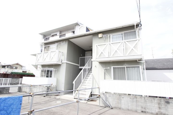 シャーロームあさひの外観