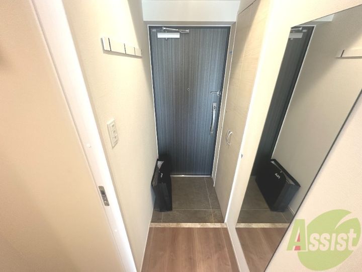 エメルミナ豊中岡町の玄関