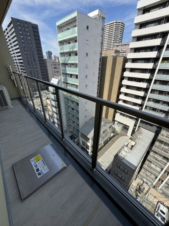 LAZO内久宝寺の内装