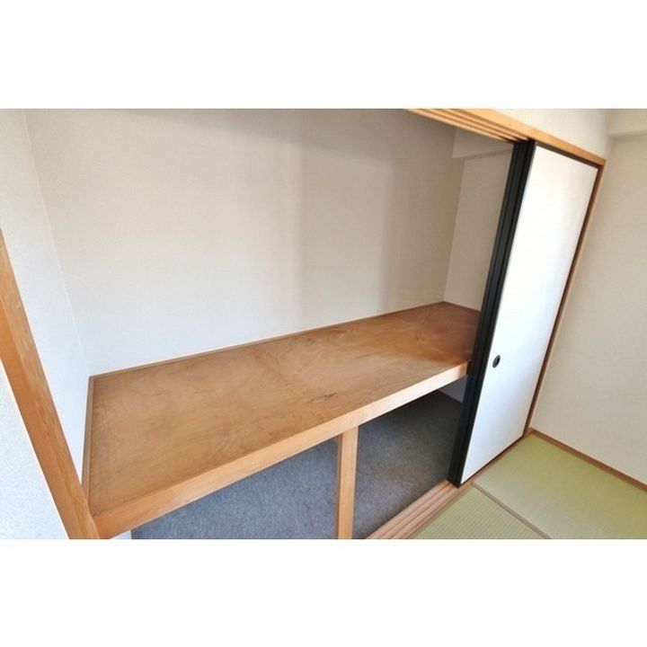 マーキュリーアットの内装