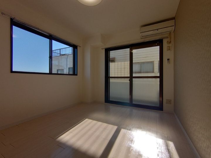 静岡県浜松市中央区中島2(マンション)の賃貸物件の居間