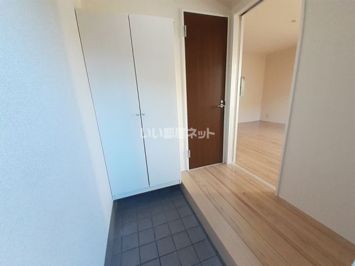 三重県鈴鹿市竹野2(アパート)の賃貸物件の玄関