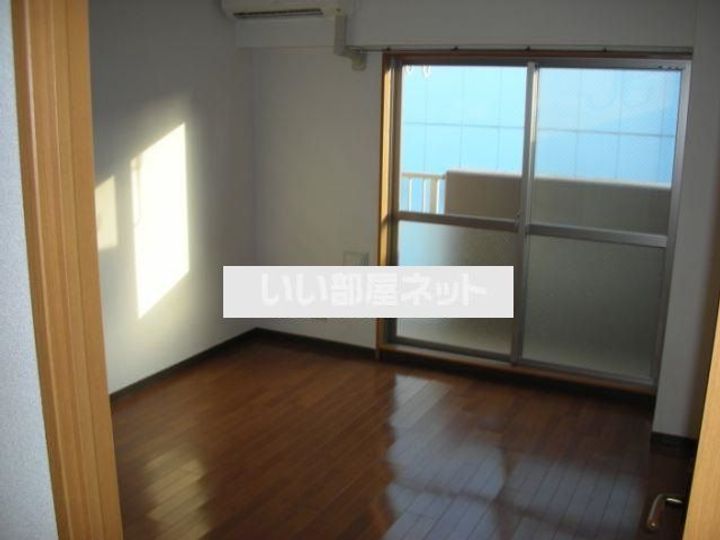 ピアチェーレアシタカの居間