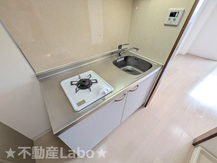 徳島県板野郡松茂町笹木野字八北開拓(アパート)の賃貸物件のキッチン