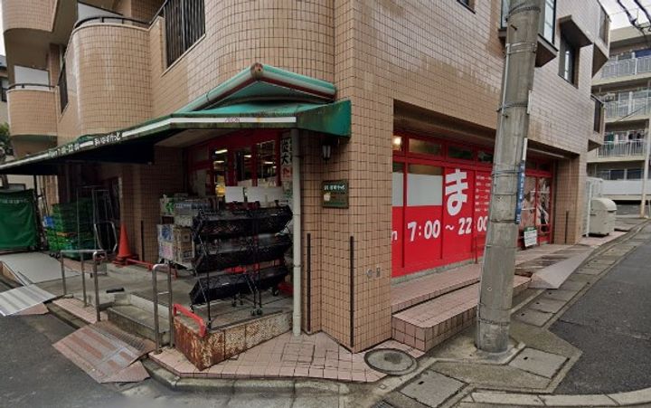 サンリーフの周辺
