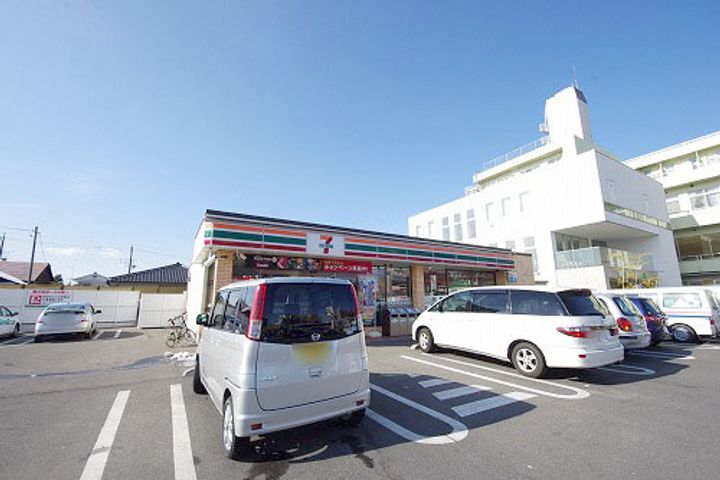 アーバン・コートの周辺