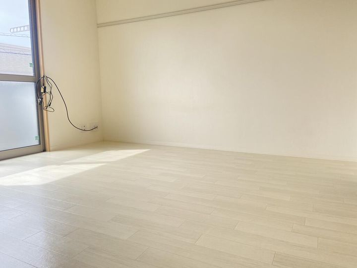 プランドール平井の居間