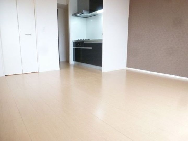 群馬県太田市内ケ島町(アパート)の賃貸物件の居間