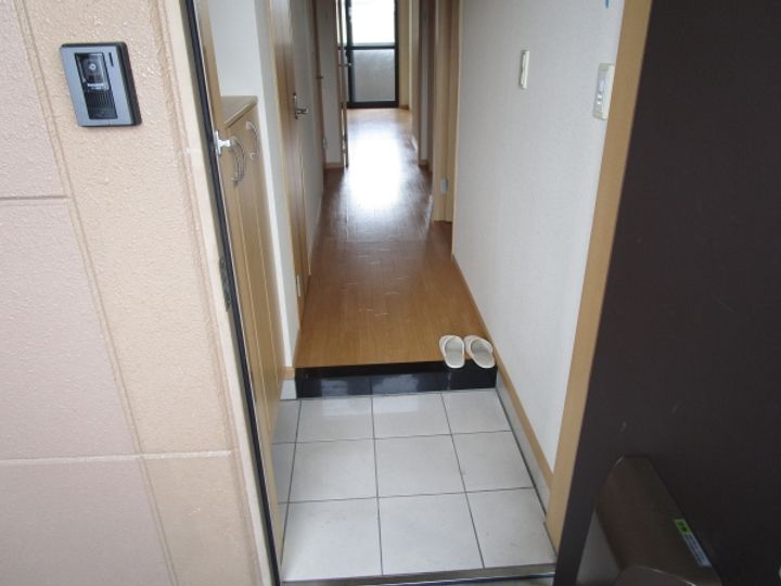 Ensuite plusの玄関